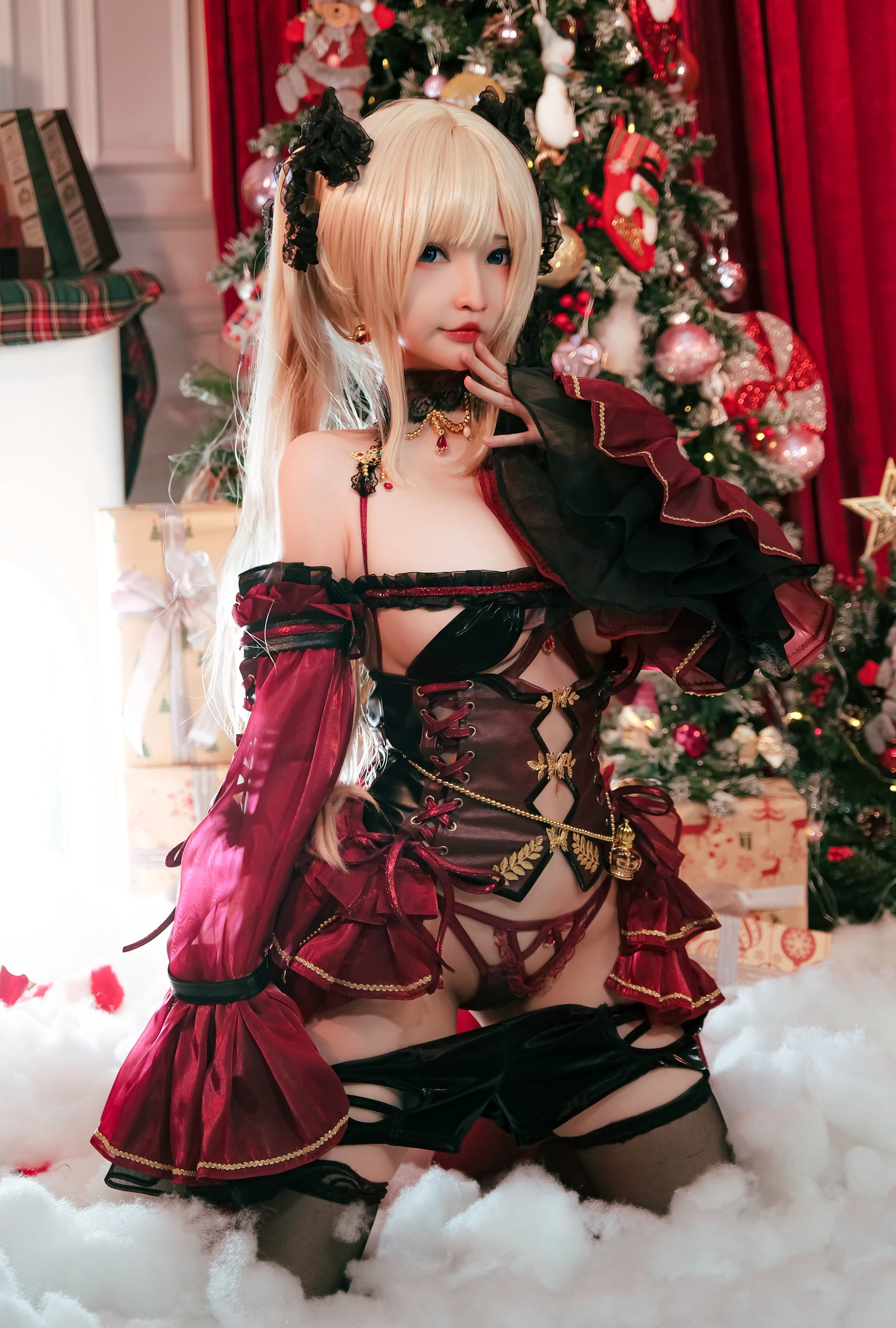 Potato Godzilla Marie Rose Xmas【28P-43.6MB】图片作品欣赏