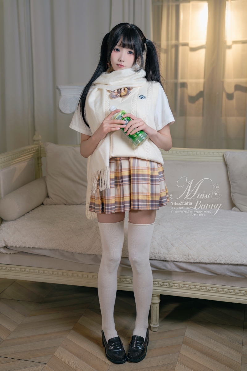 咬一口兔娘 1月月票特典 冬の邂逅【42P-2V-1.20GB】cos图片下载