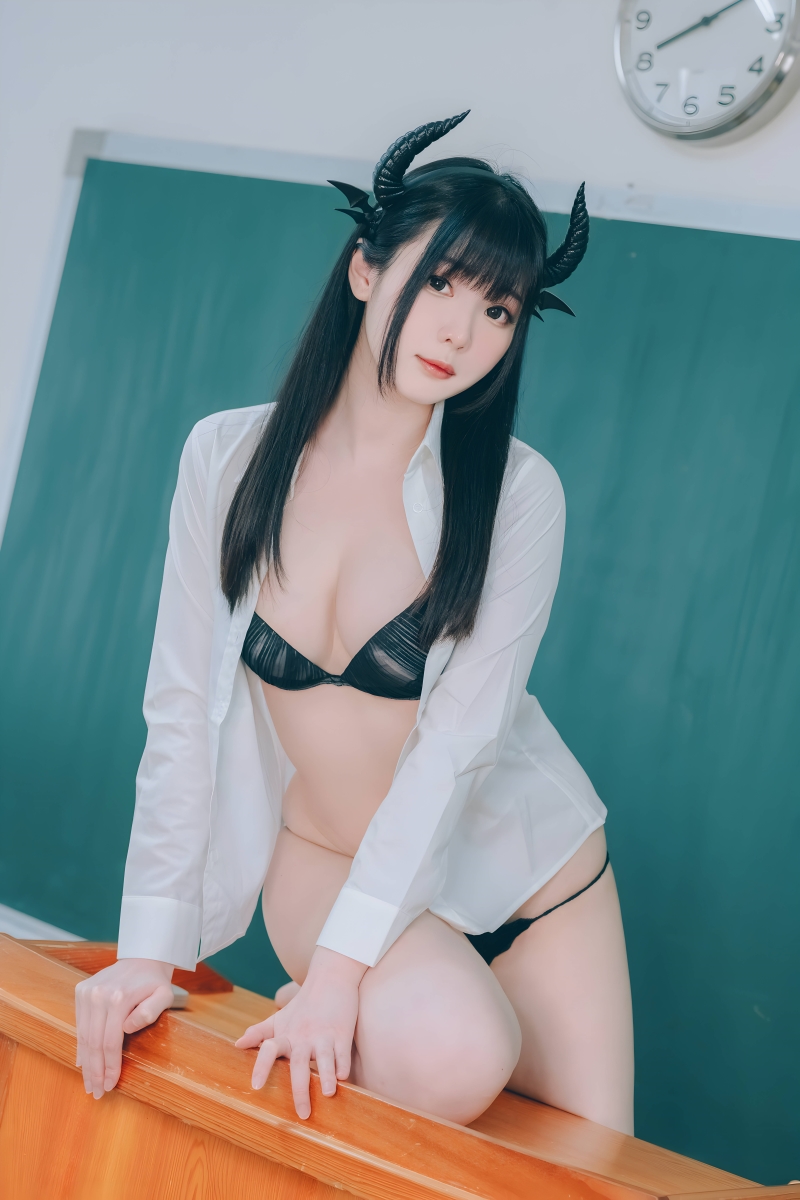霜月shimo DL版 隣のサキュバス霜月さん！！vol.01【124P-1V-362MB】美丽的图片欣赏