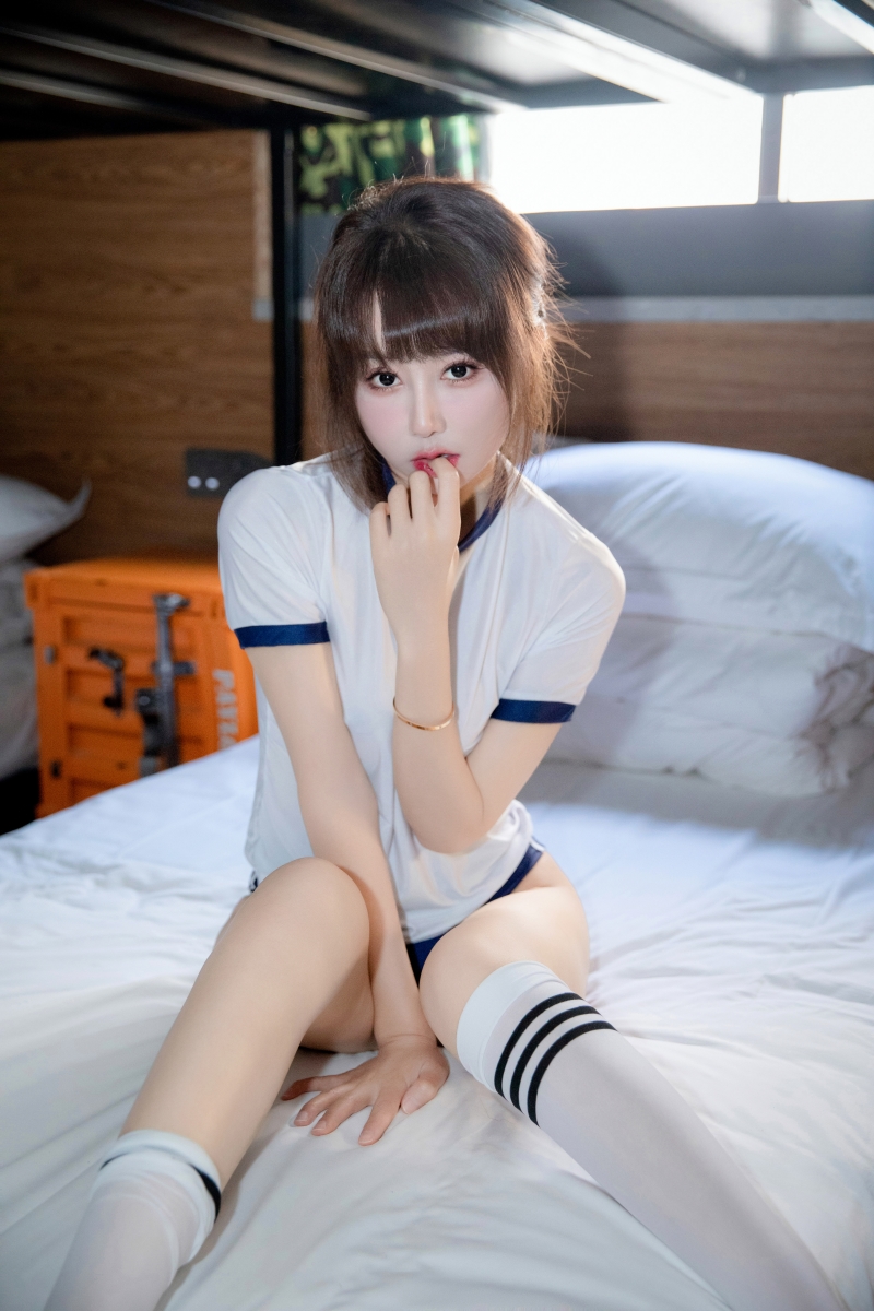 白笑笑 水手服【70P-1.20GB】图片作品资源