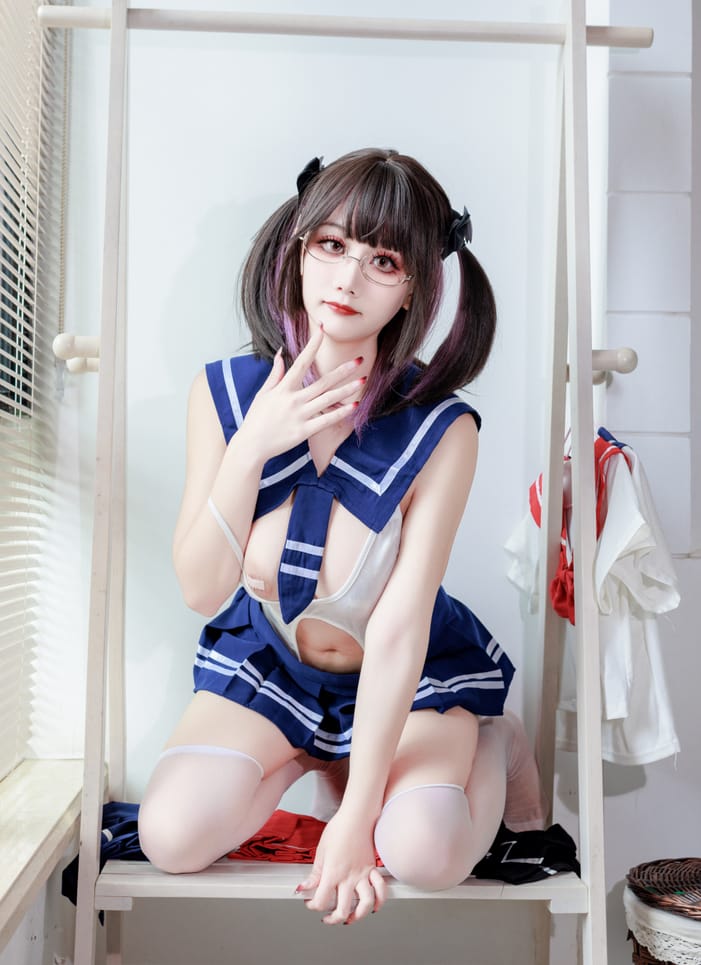 阿雪雪 – 连体水手服新版作品