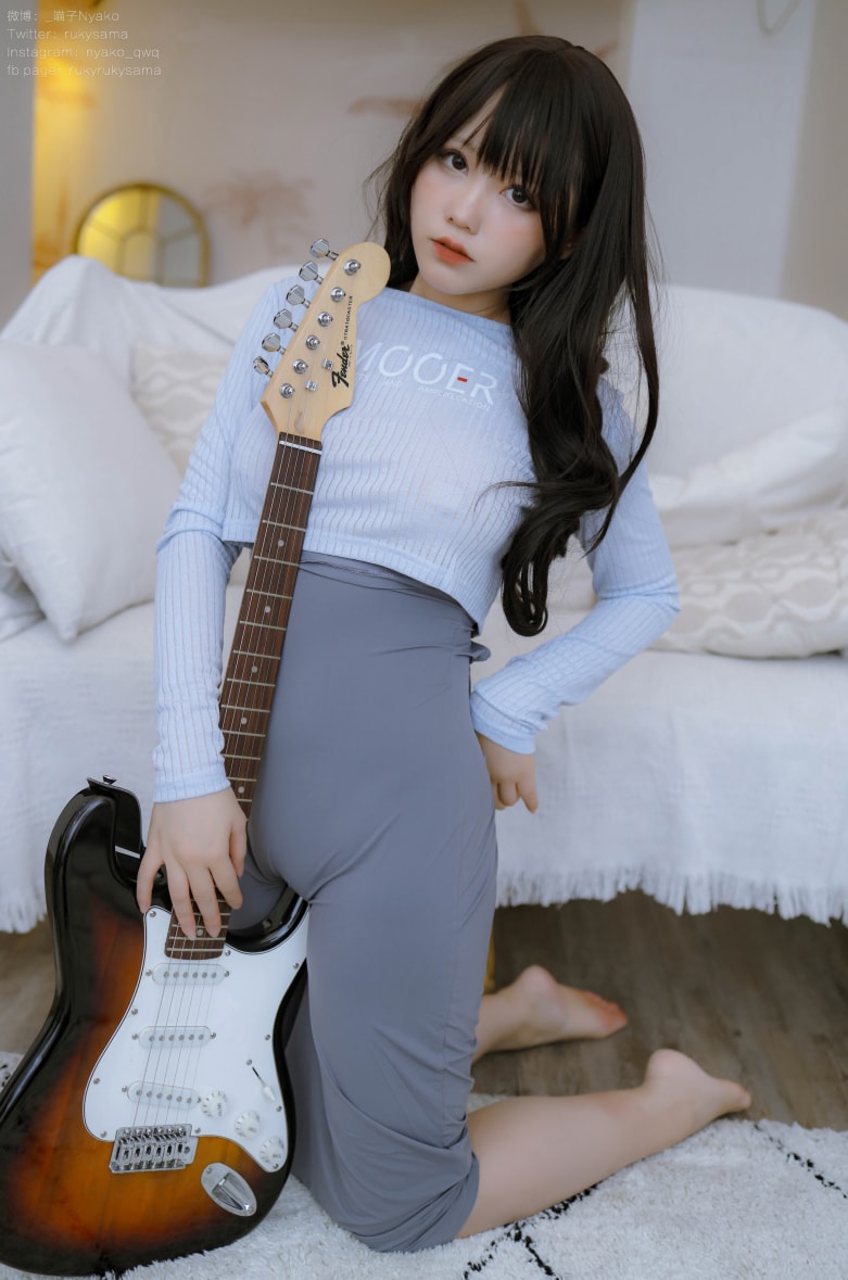 Nyako喵子 吉他妹妹连衣裙新版作品