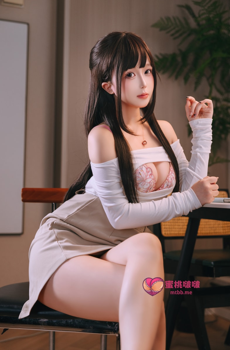 日奈娇 上门家教美丽的女生图片