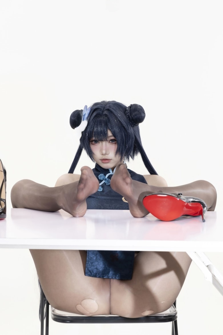 柒柒要乖哦 – 蔚蓝档案 妃咲原皮+兔女郎下载欣赏