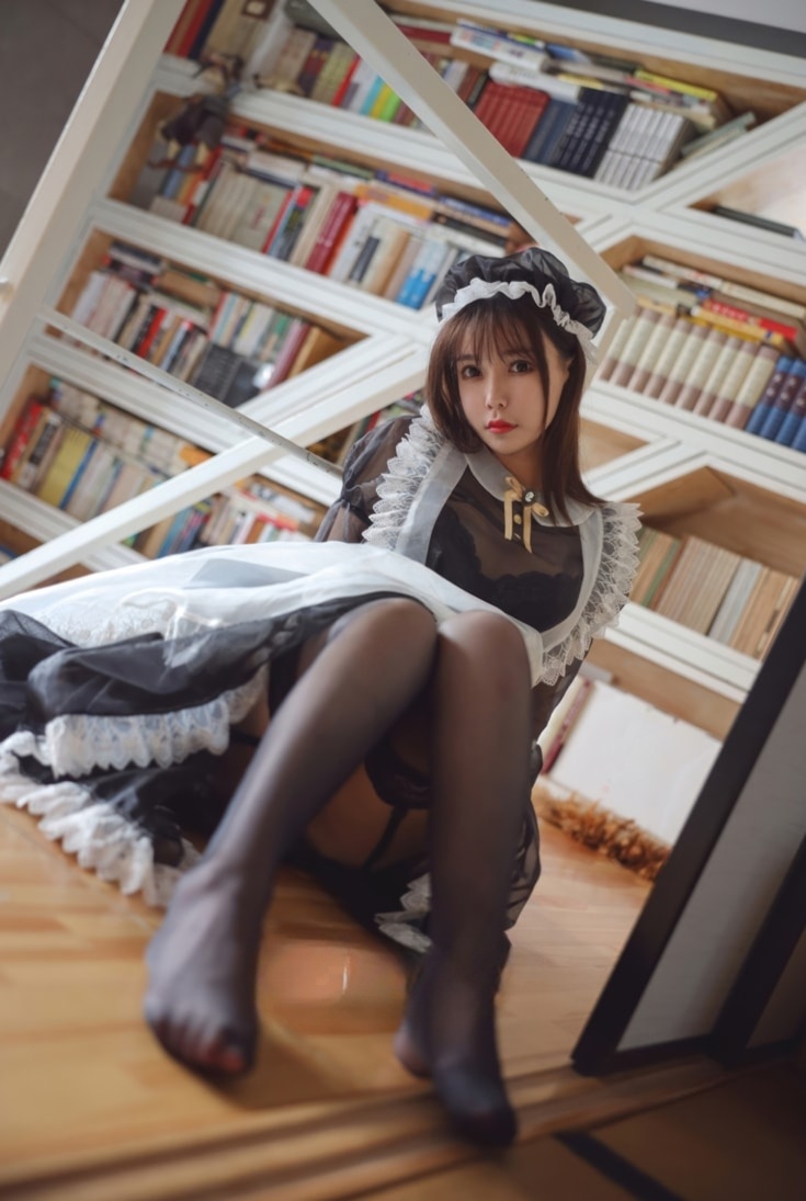 亚马逊鲶鱼 – 黑色透明女仆图片下载 亚马逊鲶鱼 – 黑色透明女仆图片下载