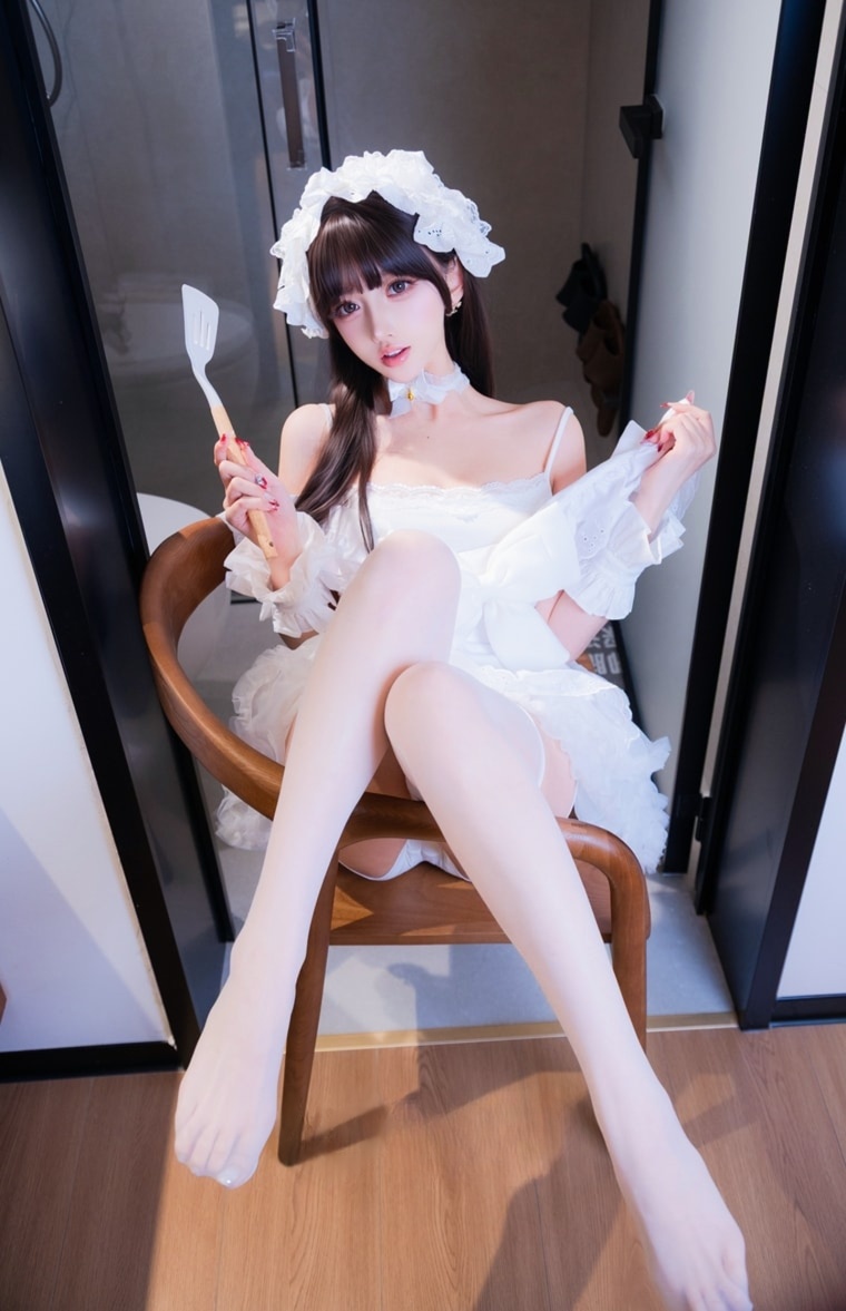 过期米线线喵 – 厨娘女仆适合珍藏