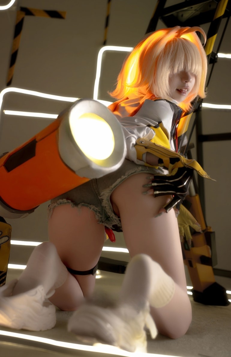 纸悦Etsu_ko Nikke胜利女神 伊莱格图片集欣赏