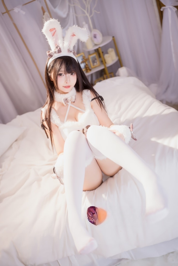 神楽坂真冬 – 毛绒白兔下载