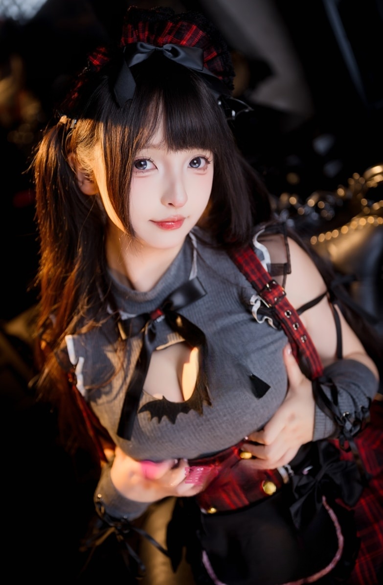 神楽坂真冬 – 小恶魔来看看吧