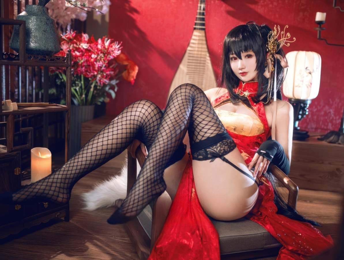 羽生三未 – 碧蓝航线 大凤旗袍新版作品
